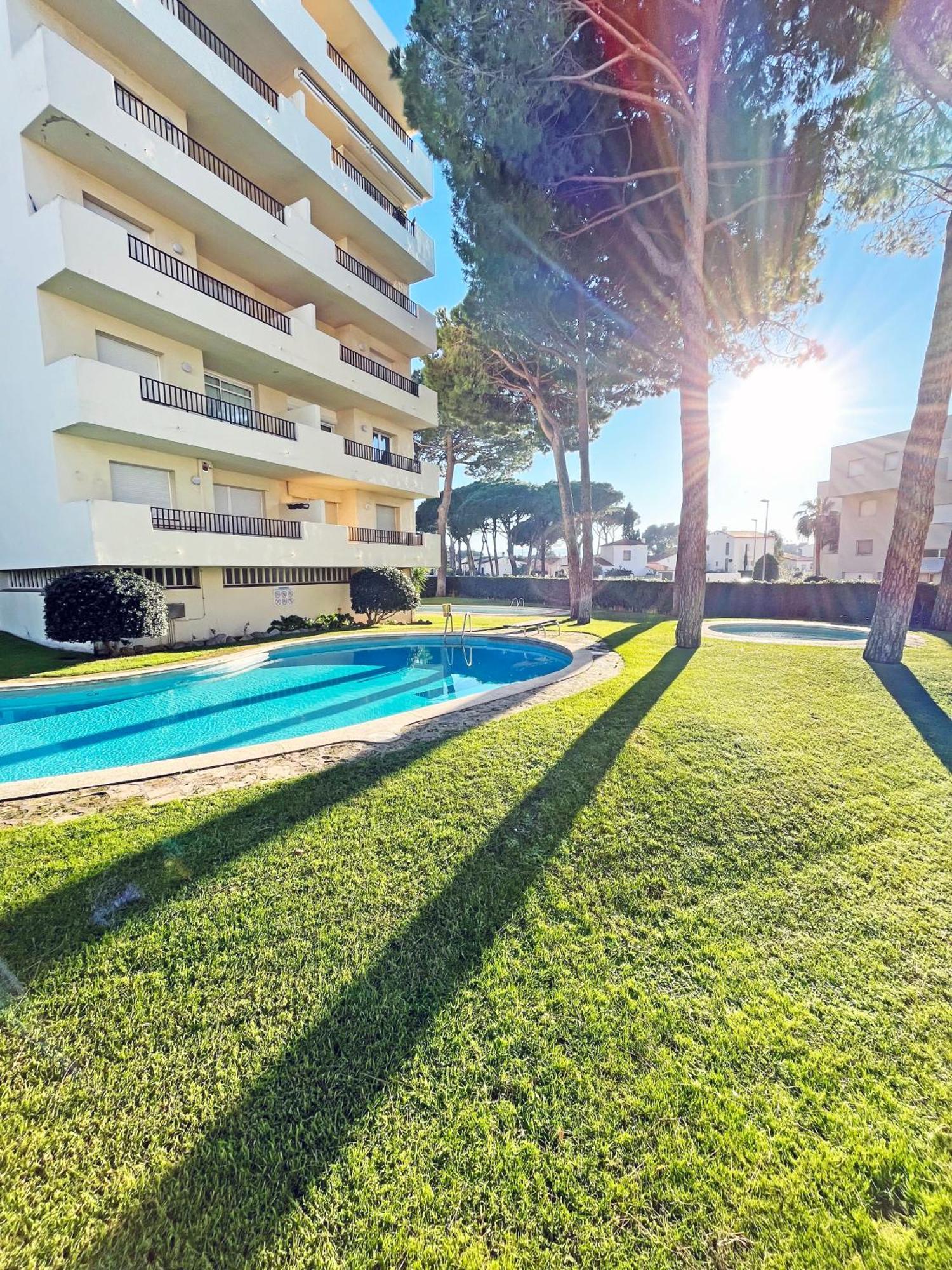Apartamento En La Escala Con Piscina Y Parking L' Escala Kültér fotó